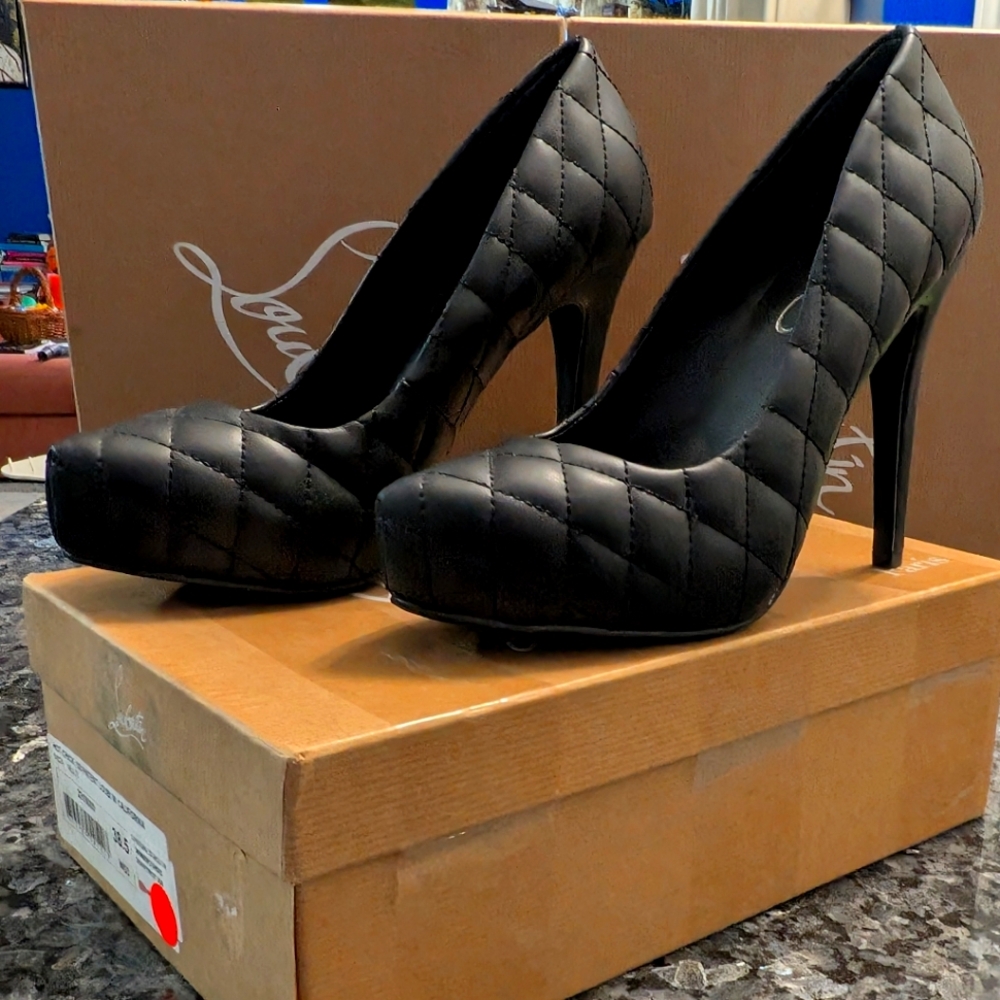 Jessica Simpson Quilted Platform Pumps